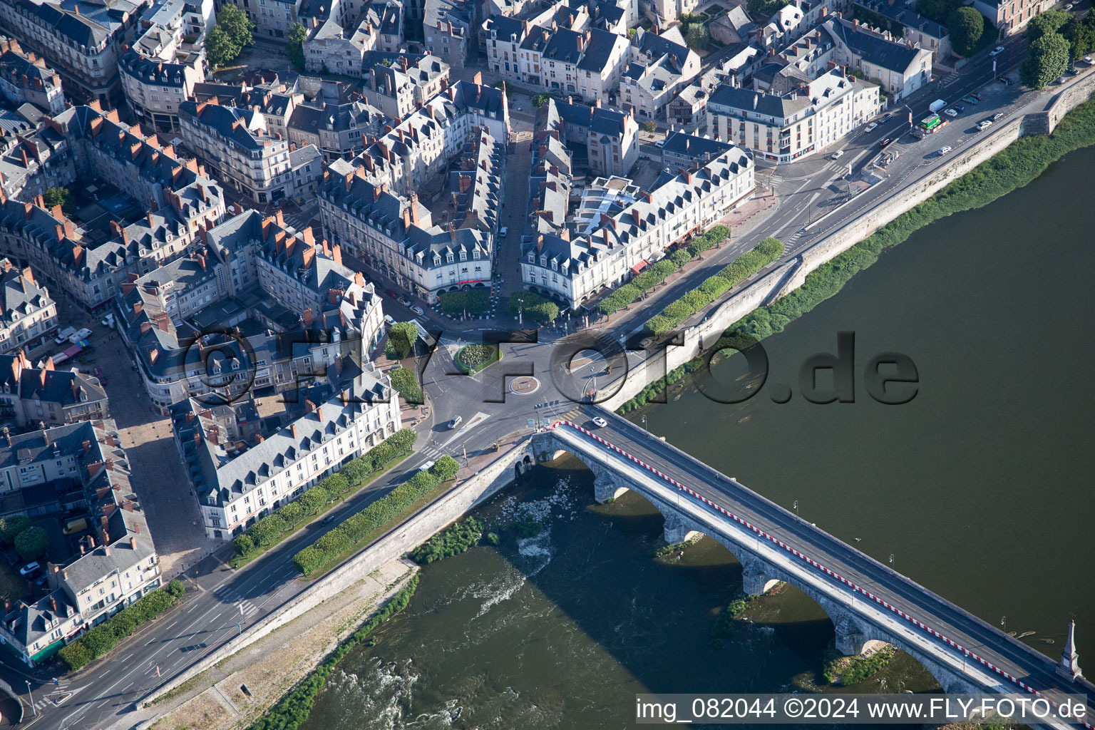 Blois dans le département Loir et Cher, France du point de vue du drone