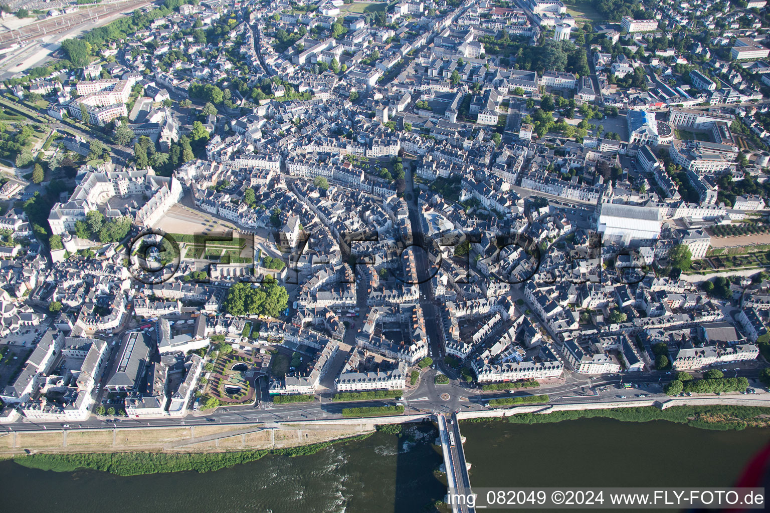 Vue oblique de Blois dans le département Loir et Cher, France