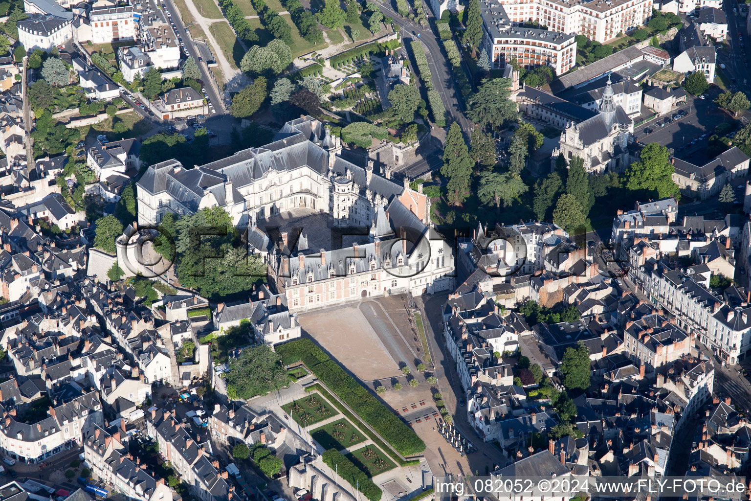 Blois dans le département Loir et Cher, France vue d'en haut