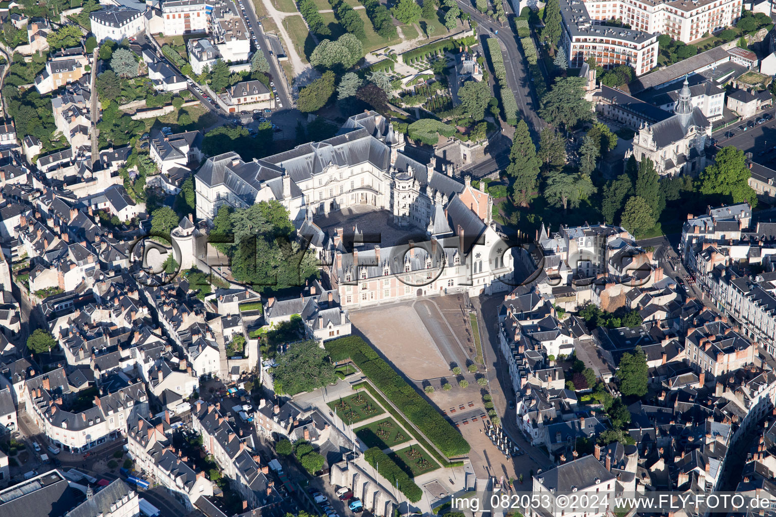 Blois dans le département Loir et Cher, France depuis l'avion