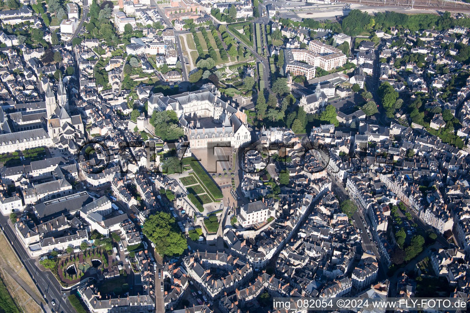 Vue d'oiseau de Blois dans le département Loir et Cher, France