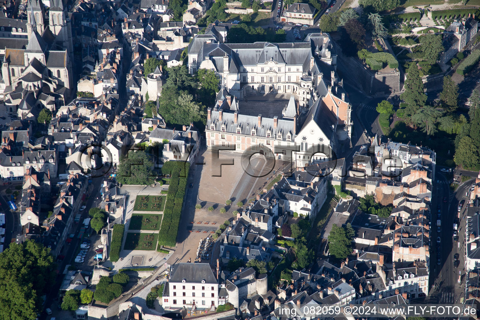 Blois dans le département Loir et Cher, France d'un drone