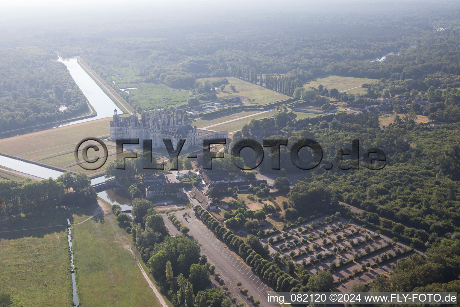 Photographie aérienne de Chambord dans le département Loir et Cher, France