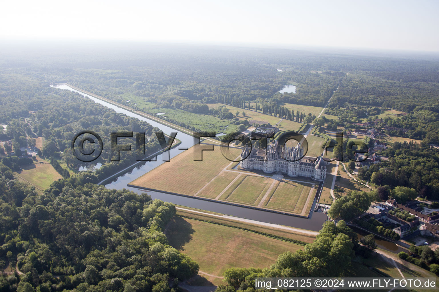 Chambord dans le département Loir et Cher, France vue d'en haut