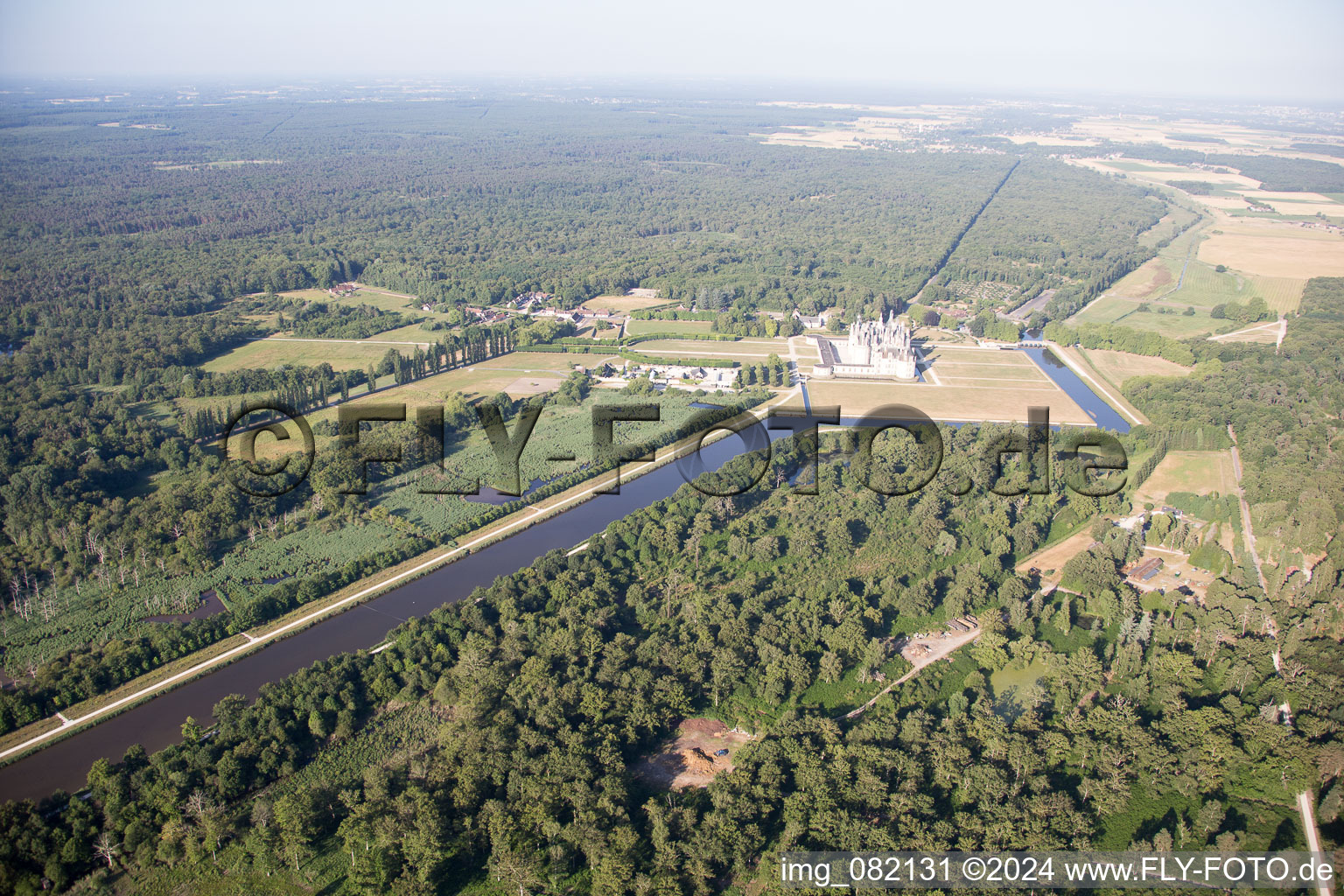 Image drone de Chambord dans le département Loir et Cher, France