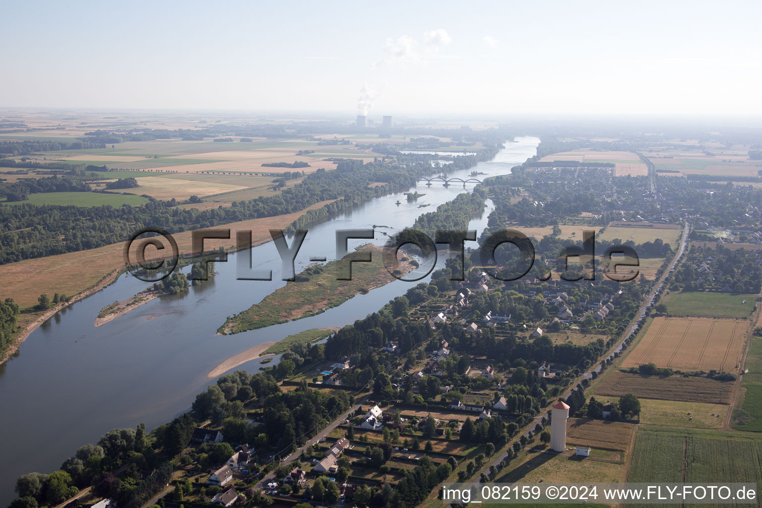 Vue aérienne de Saint-Dyé-sur-Loire dans le département Loir et Cher, France