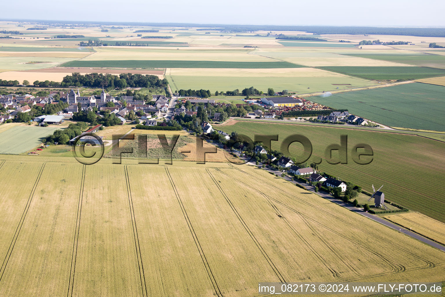 Vue aérienne de Talcy dans le département Loir et Cher, France