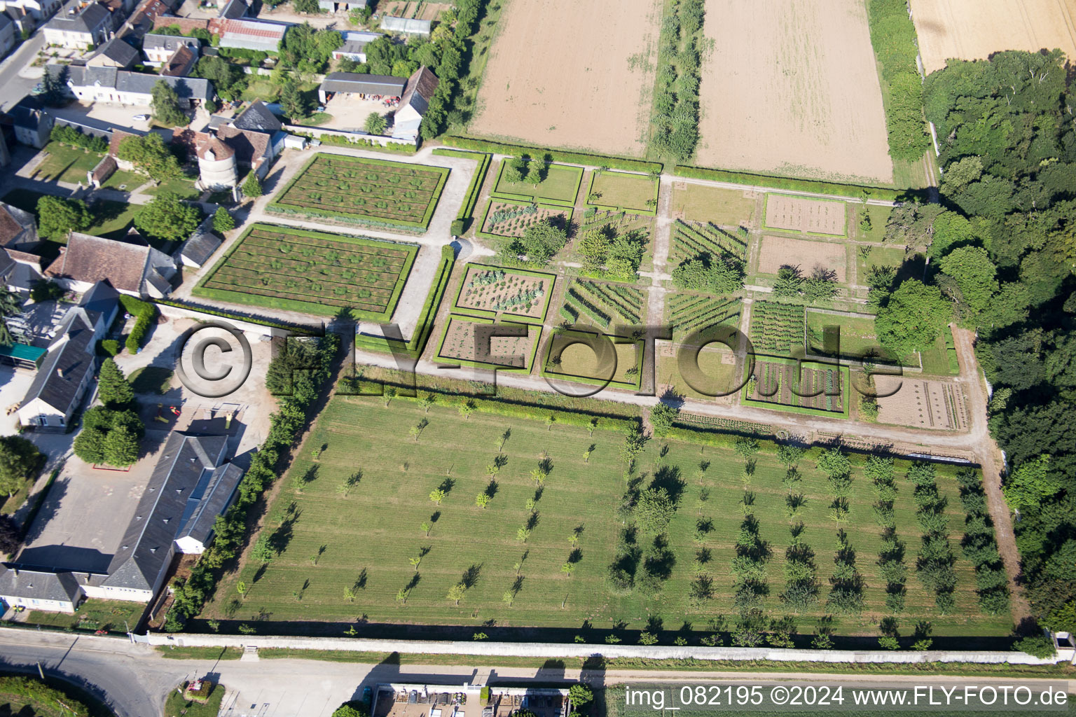 Vue aérienne de Talcy dans le département Loir et Cher, France