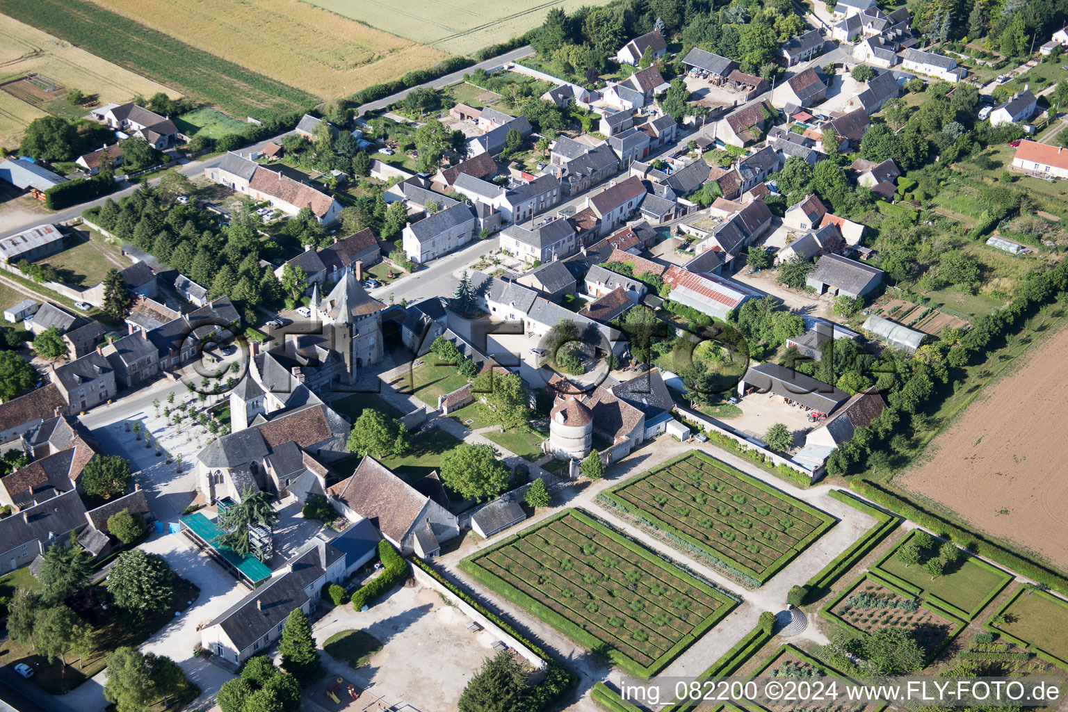 Vue oblique de Talcy dans le département Loir et Cher, France