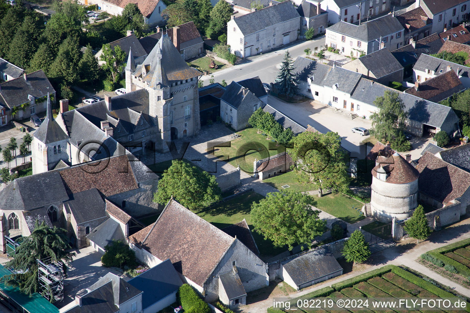 Vue oblique de Parc du Château du Château Talcy à Talcy dans le département Loir et Cher, France