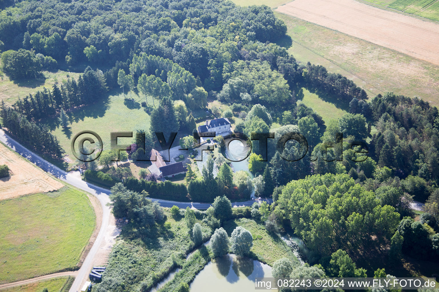 Photographie aérienne de Landes-le-Gaulois dans le département Loir et Cher, France