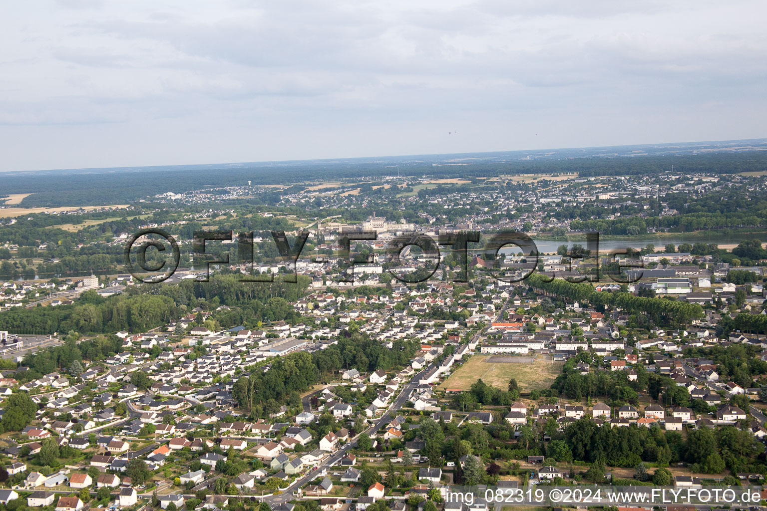 Photographie aérienne de Nazelles-Négron dans le département Indre et Loire, France