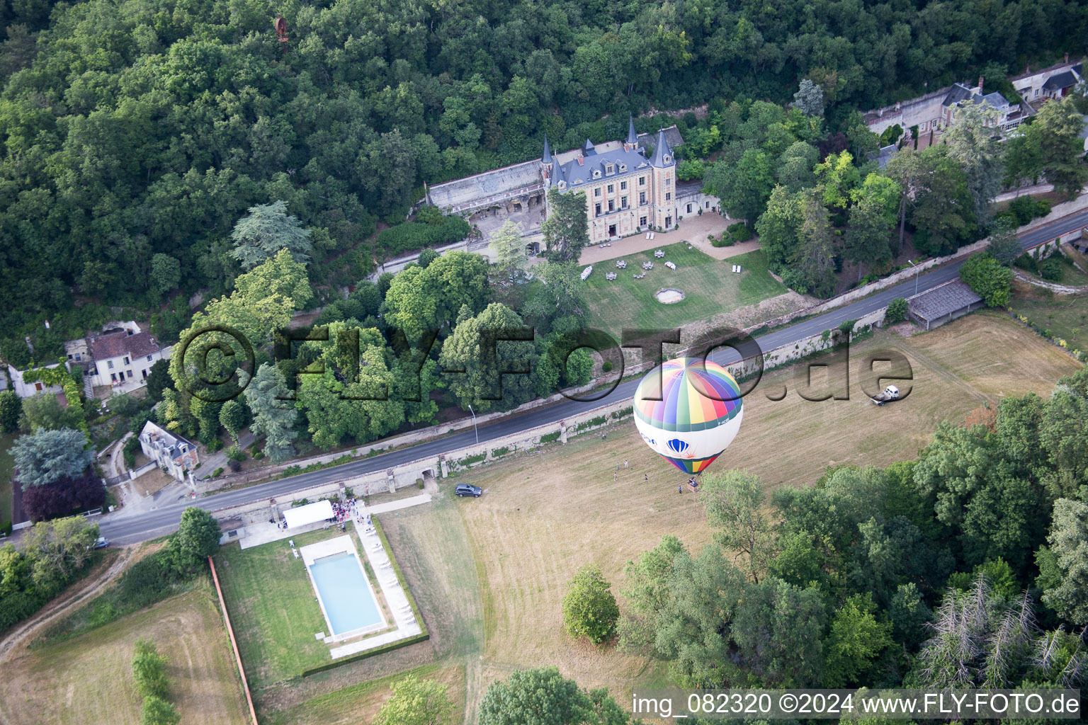 Vue oblique de Nazelles-Négron dans le département Indre et Loire, France