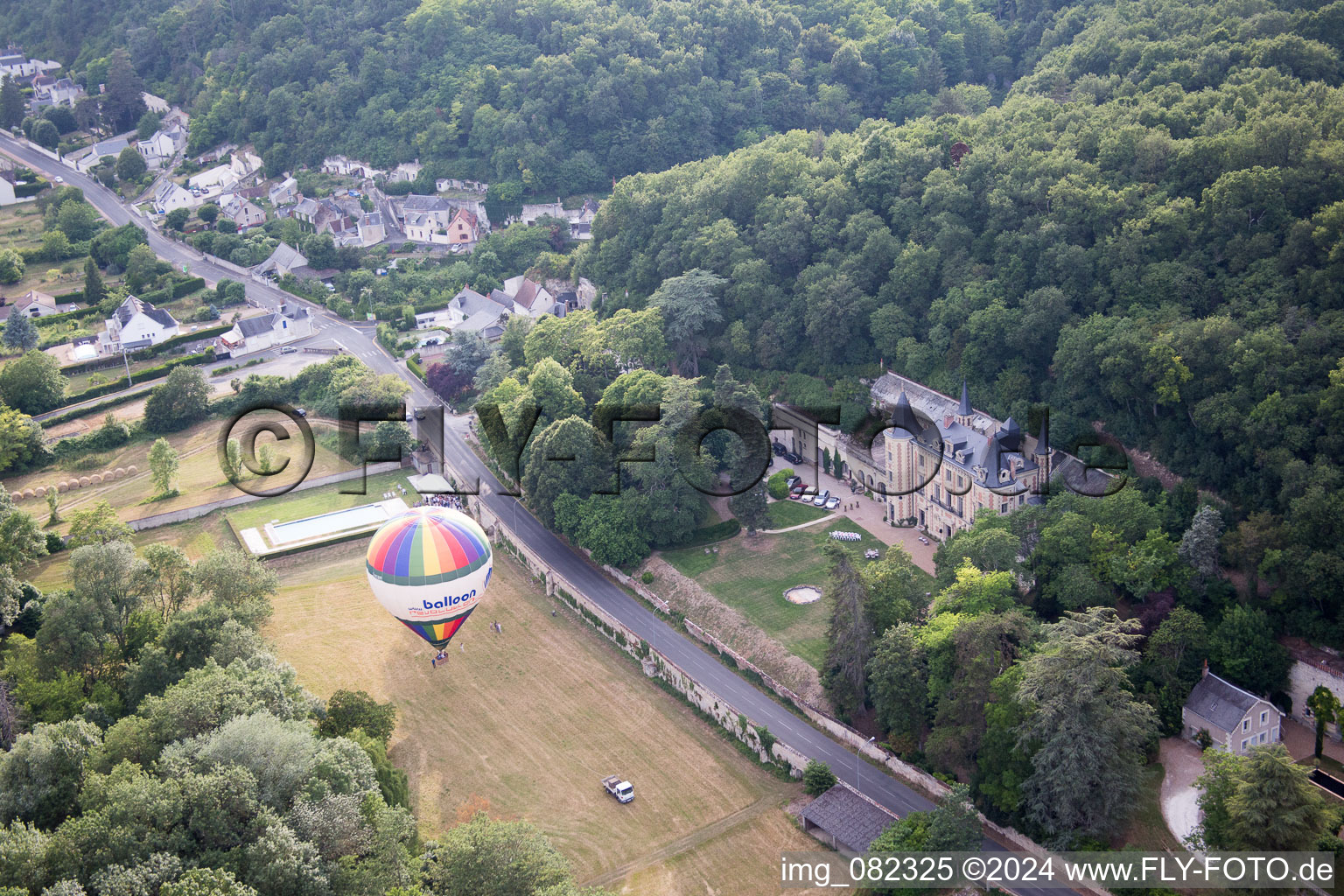 Nazelles-Négron dans le département Indre et Loire, France depuis l'avion