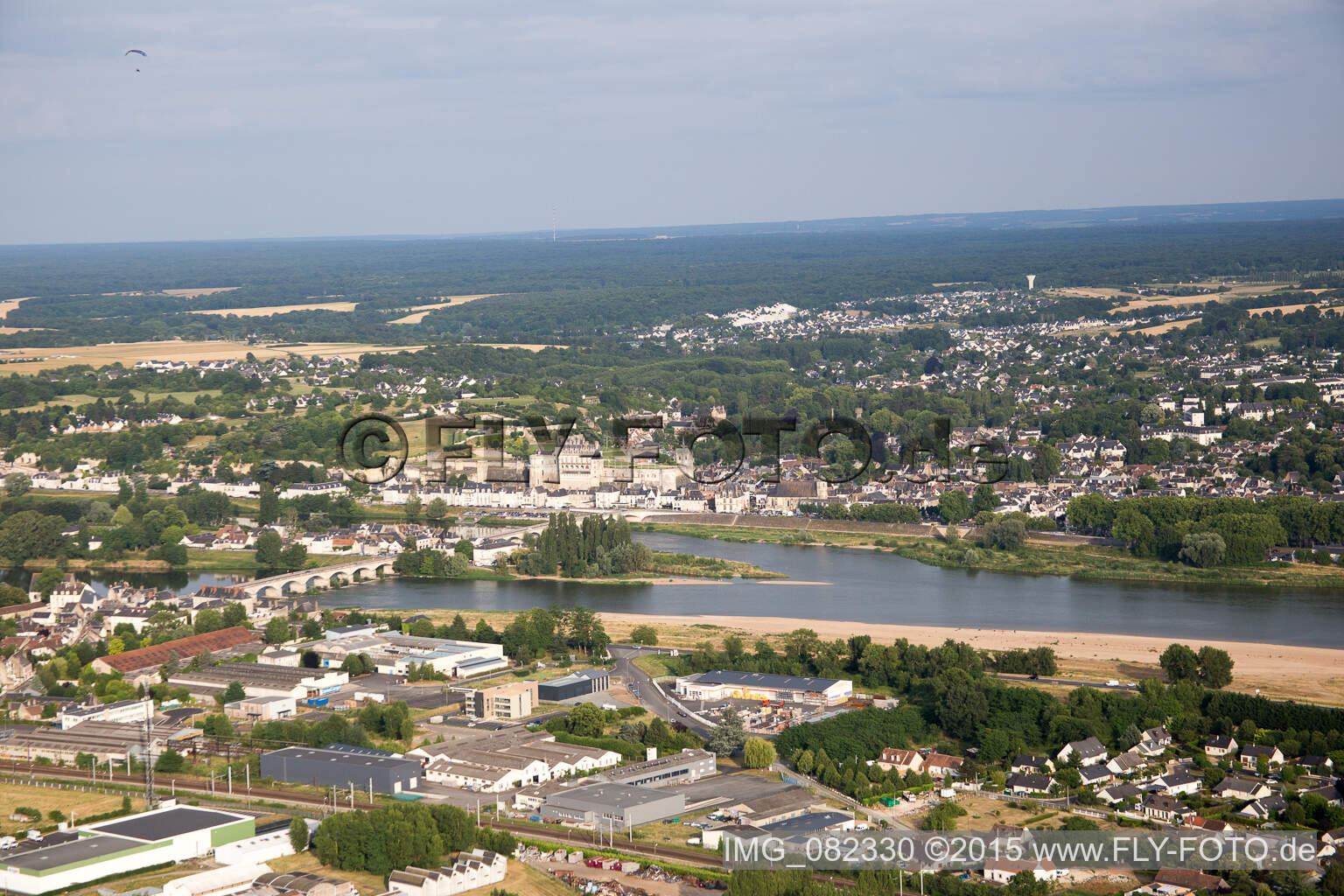 Vue aérienne de Amboise dans le département Indre et Loire, France