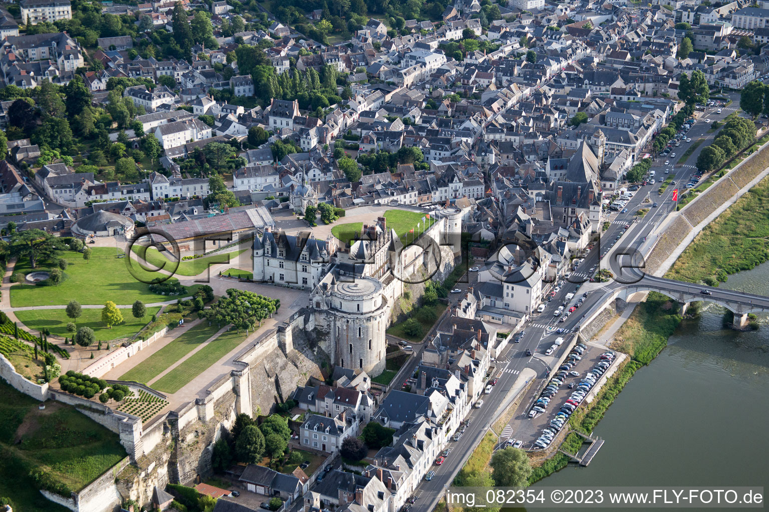 Amboise dans le département Indre et Loire, France du point de vue du drone