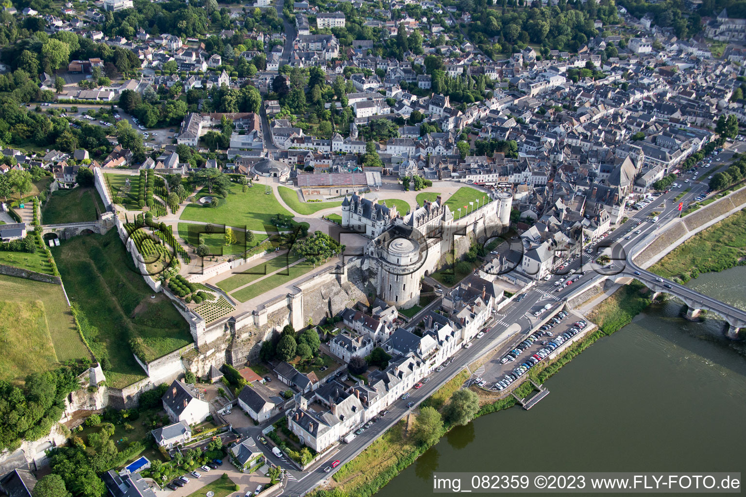 Enregistrement par drone de Amboise dans le département Indre et Loire, France