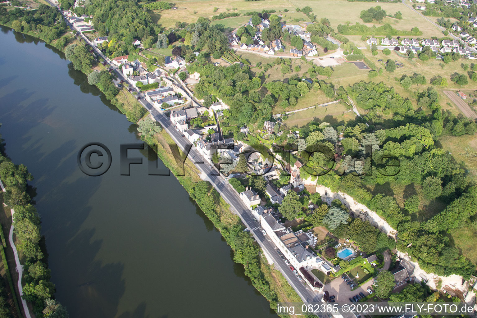 Amboise dans le département Indre et Loire, France depuis l'avion