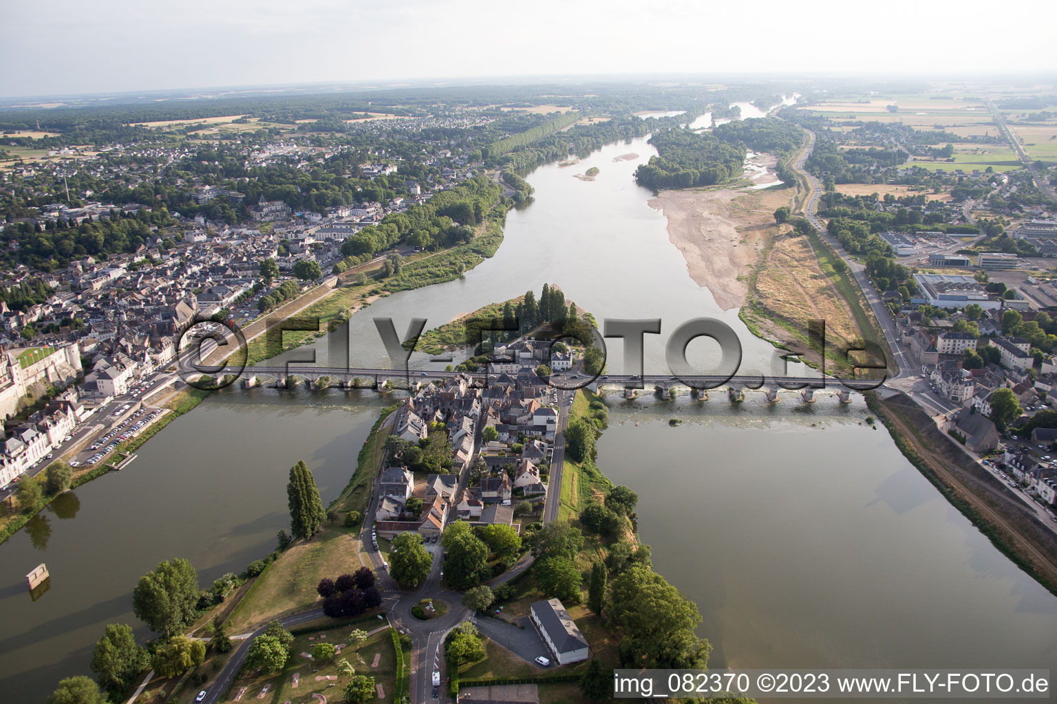 Amboise dans le département Indre et Loire, France du point de vue du drone