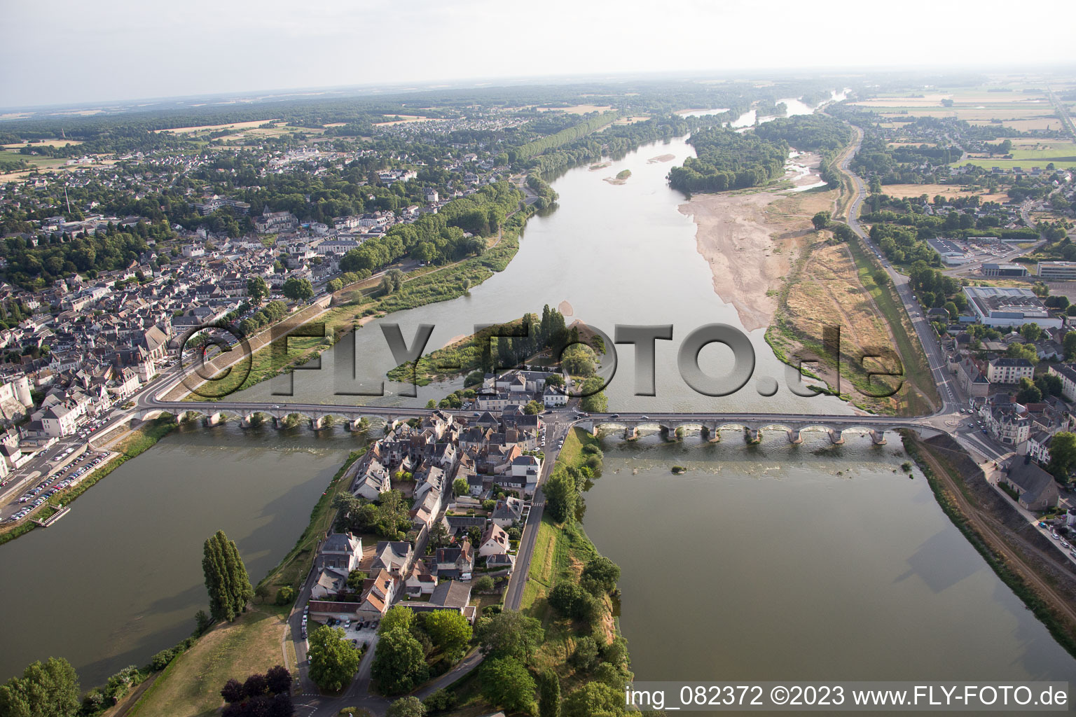 Amboise dans le département Indre et Loire, France depuis l'avion