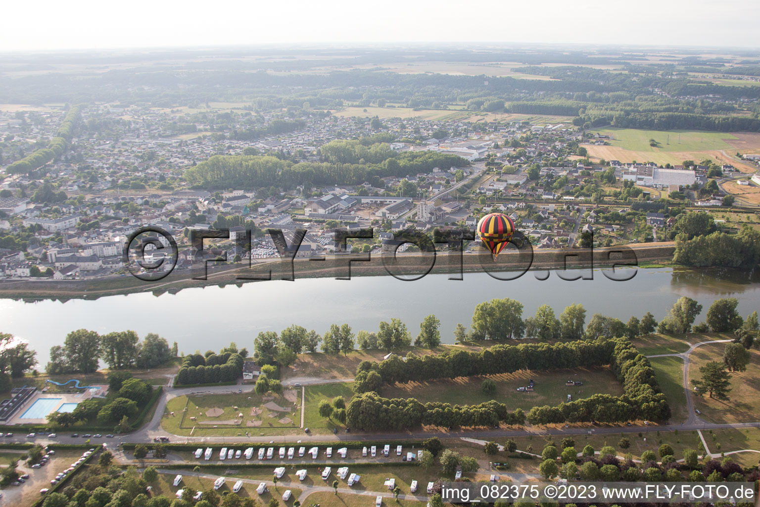 Enregistrement par drone de Amboise dans le département Indre et Loire, France