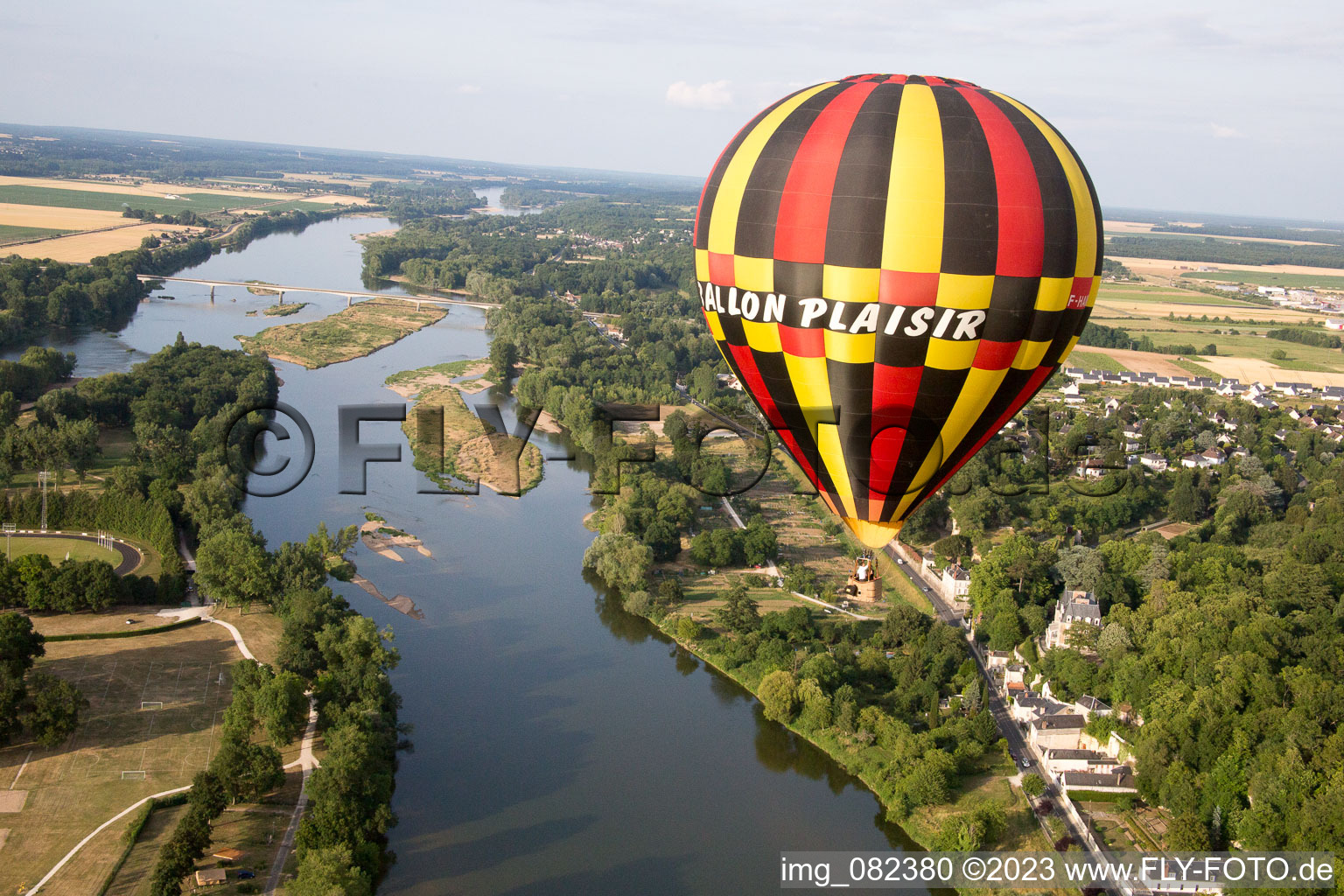 Amboise dans le département Indre et Loire, France depuis l'avion