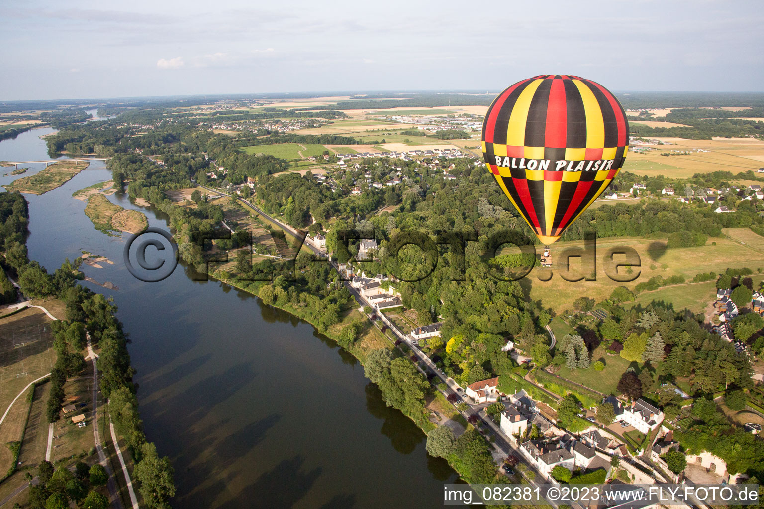 Vue d'oiseau de Amboise dans le département Indre et Loire, France