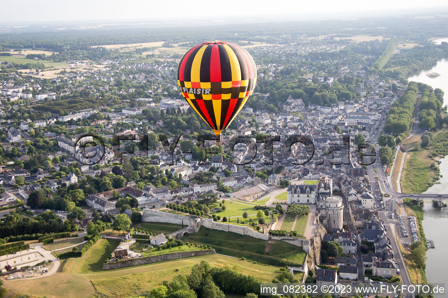 Amboise dans le département Indre et Loire, France vue du ciel