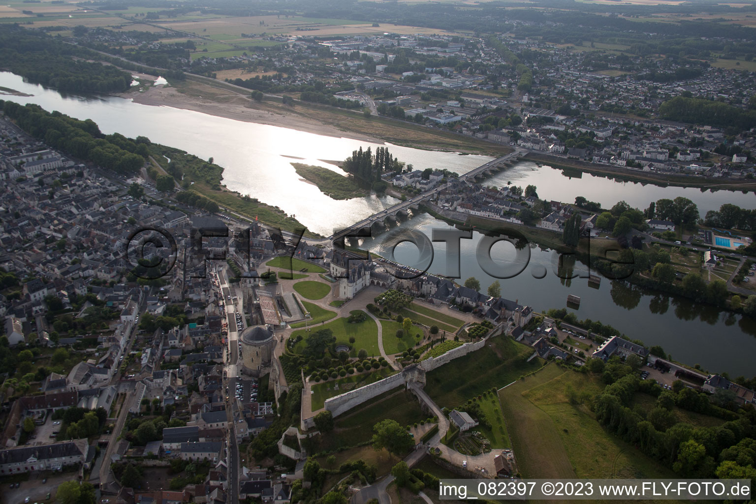 Vue aérienne de Amboise dans le département Indre et Loire, France