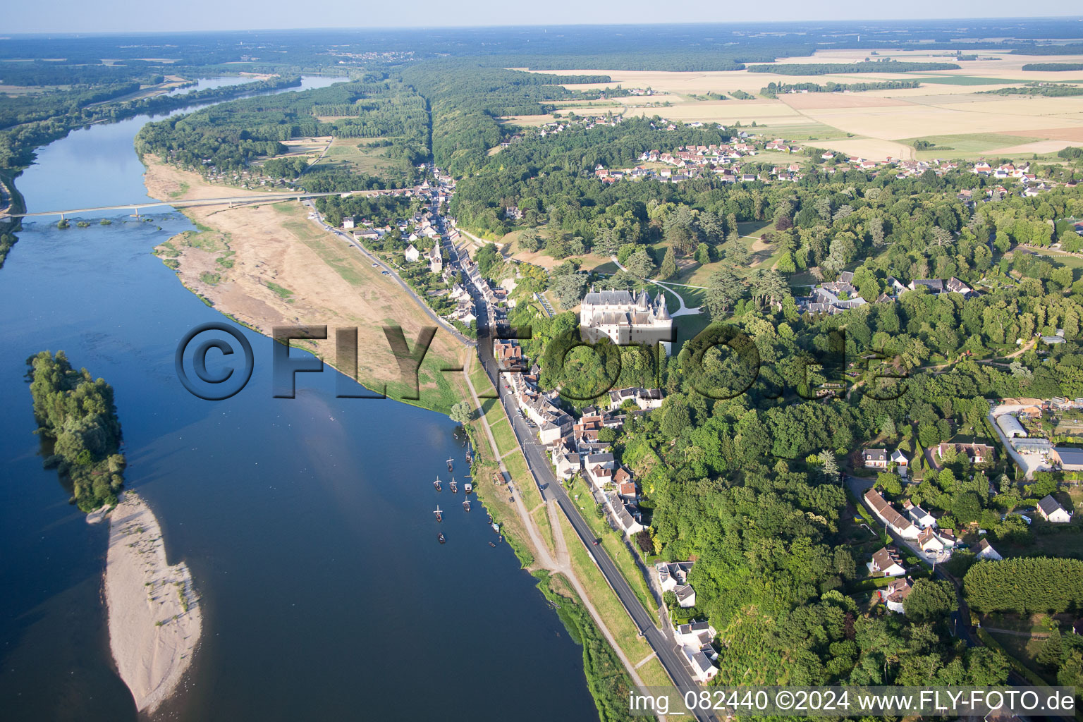 Vue d'oiseau de Chaumont-sur-Loire dans le département Loir et Cher, France