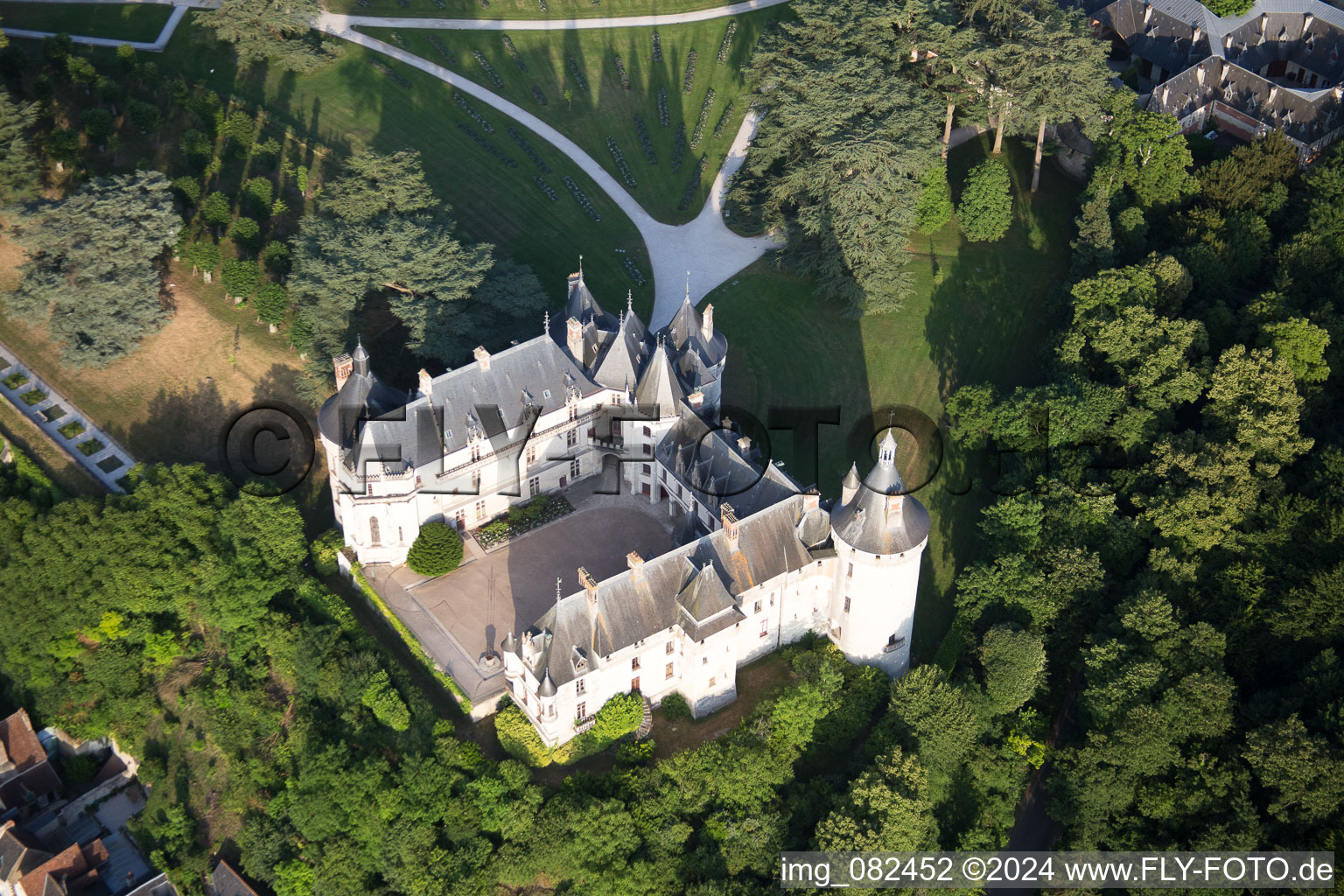 Ensemble châteaux du château de Chaumont à Chaumont-sur-Loire dans le département Loir et Cher, France hors des airs