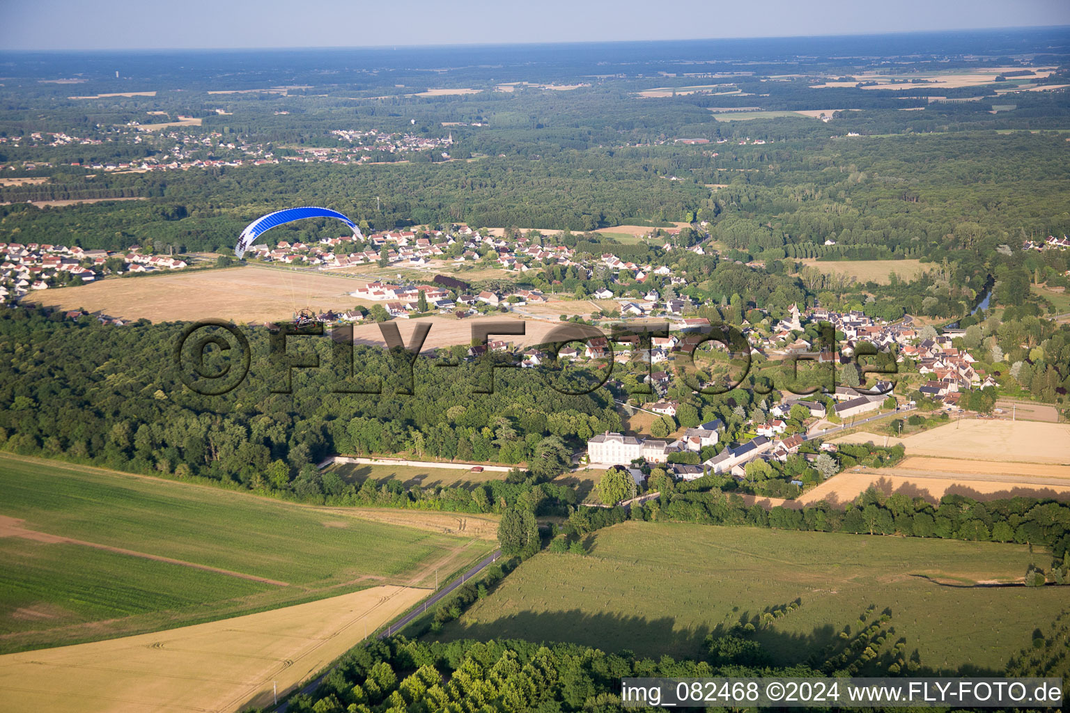 Vue aérienne de Domaine Pépinière à Chouzy-sur-Cisse dans le département Loir et Cher, France