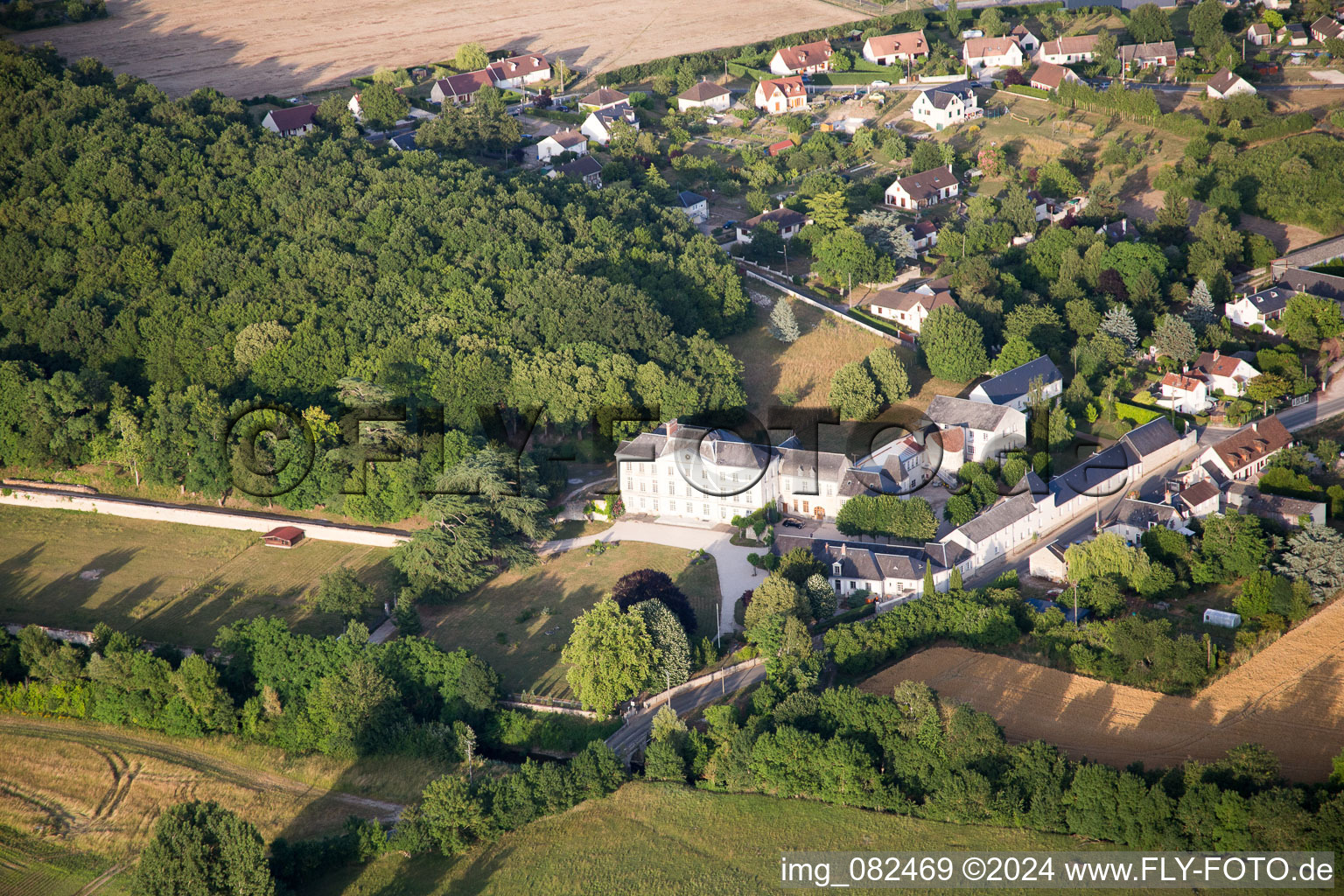 Vue aérienne de Candé-sur-Beuvron dans le département Loir et Cher, France