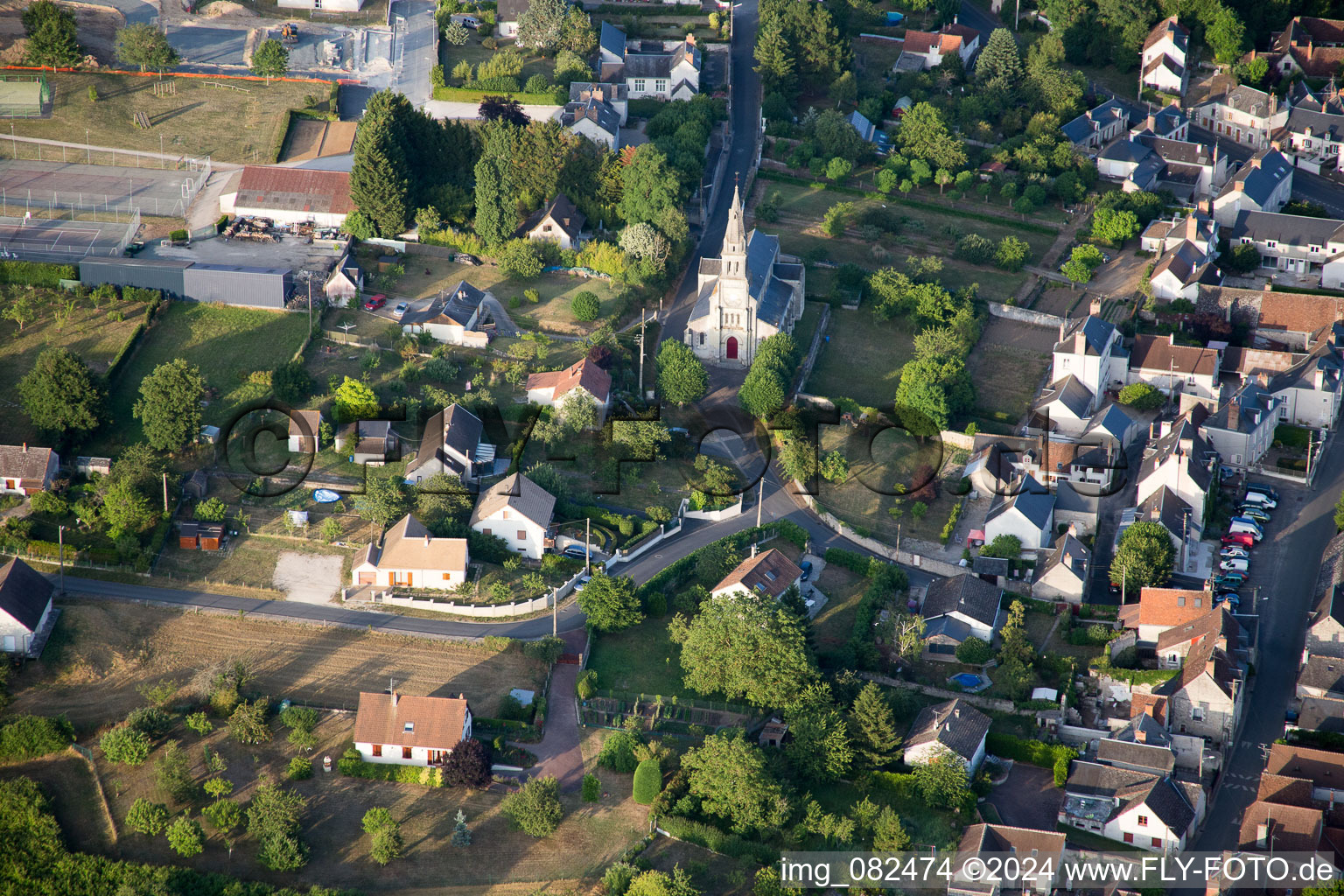 Candé-sur-Beuvron dans le département Loir et Cher, France d'en haut