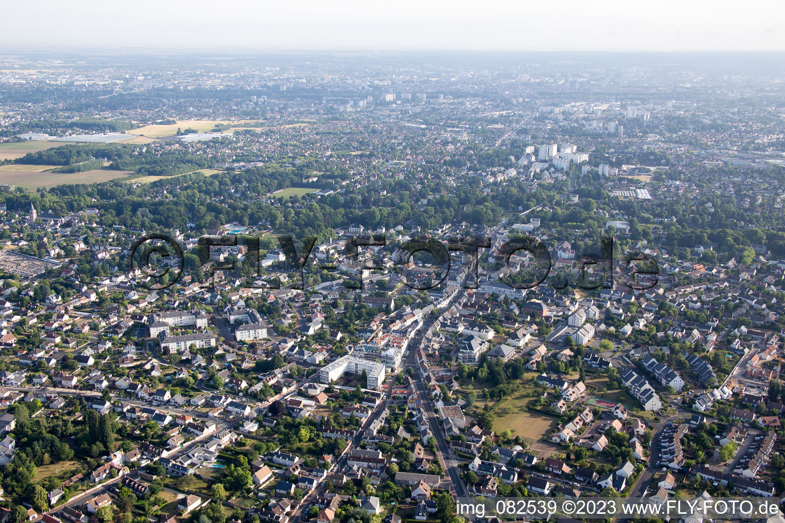 Vue aérienne de Olivet dans le département Loiret, France