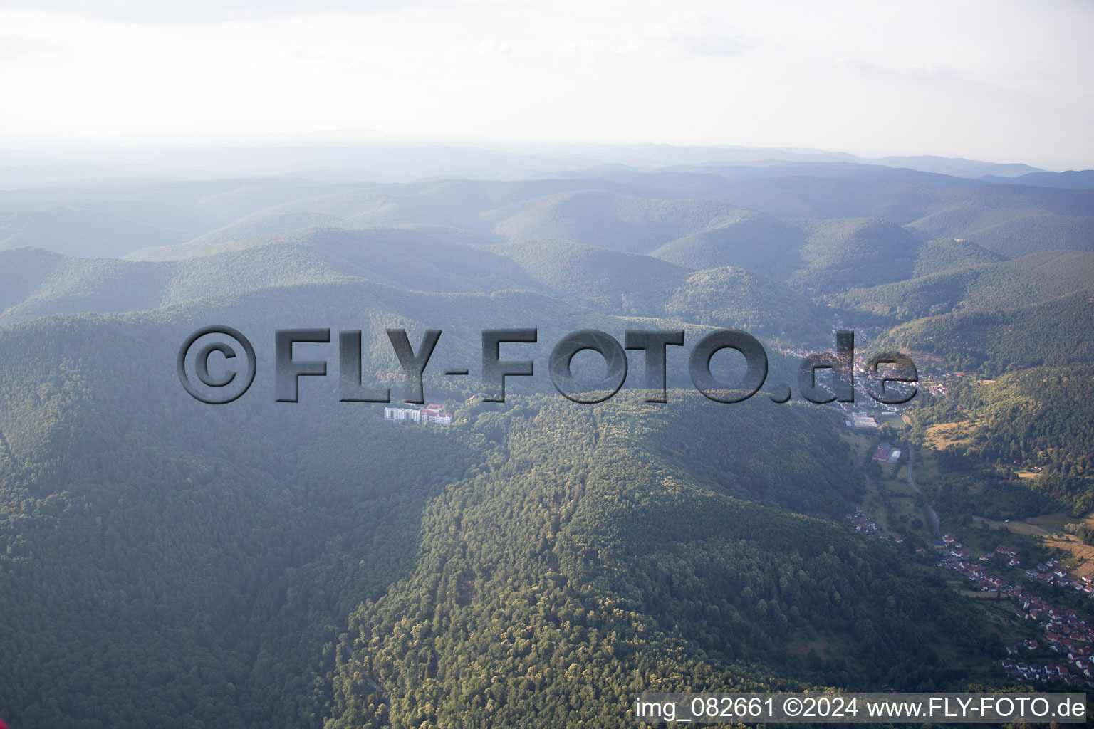 Vue aérienne de Clinique à Eußerthal dans le département Rhénanie-Palatinat, Allemagne