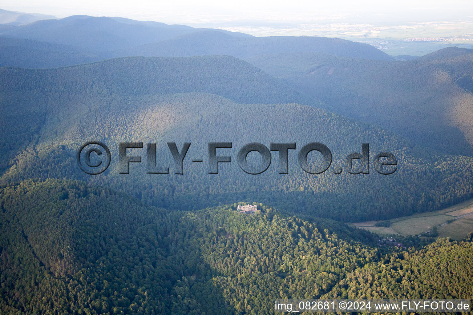 Ramberg dans le département Rhénanie-Palatinat, Allemagne d'en haut