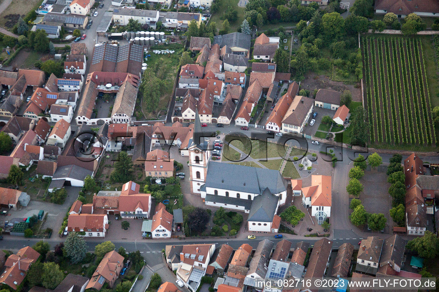 Vue oblique de Edesheim dans le département Rhénanie-Palatinat, Allemagne