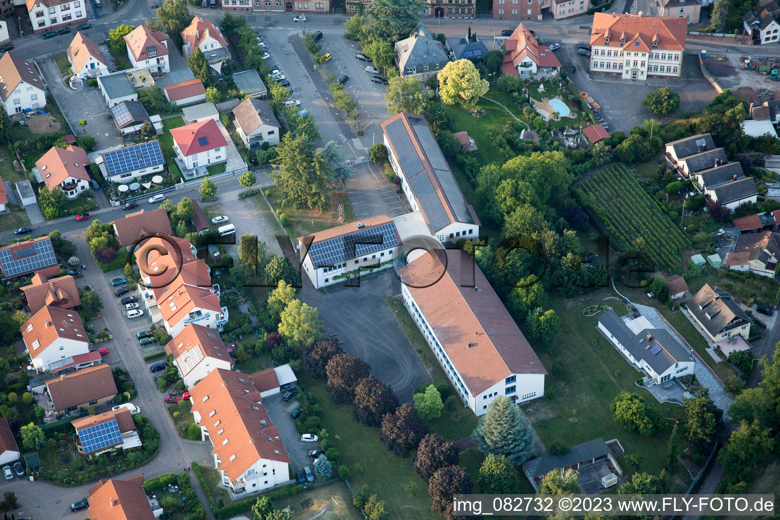 Edenkoben dans le département Rhénanie-Palatinat, Allemagne hors des airs