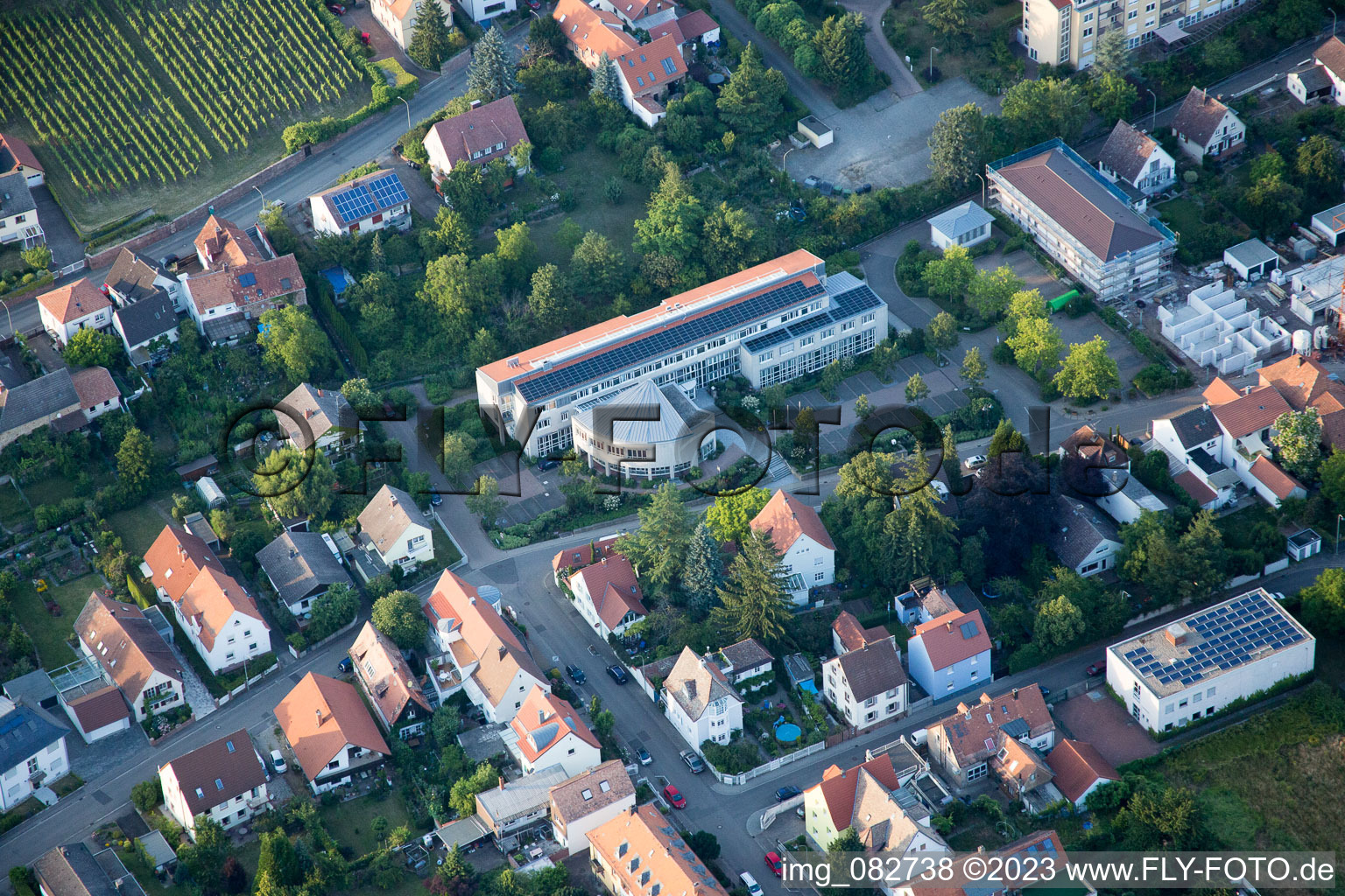 Edenkoben dans le département Rhénanie-Palatinat, Allemagne vue du ciel