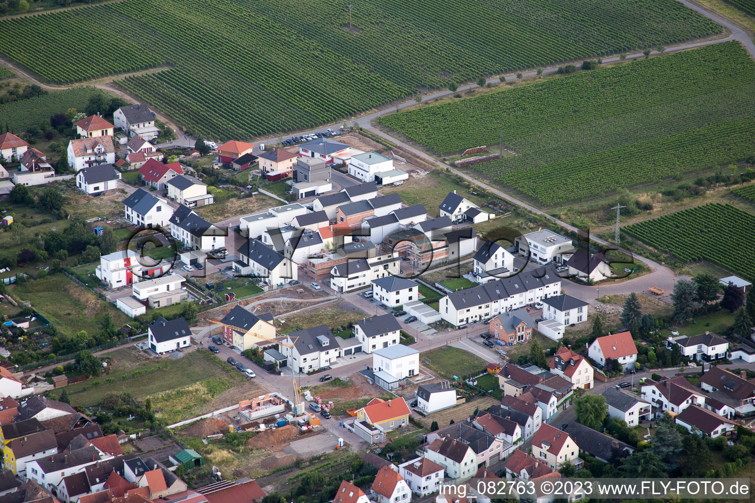 Vue aérienne de Quartier Diedesfeld in Neustadt an der Weinstraße dans le département Rhénanie-Palatinat, Allemagne