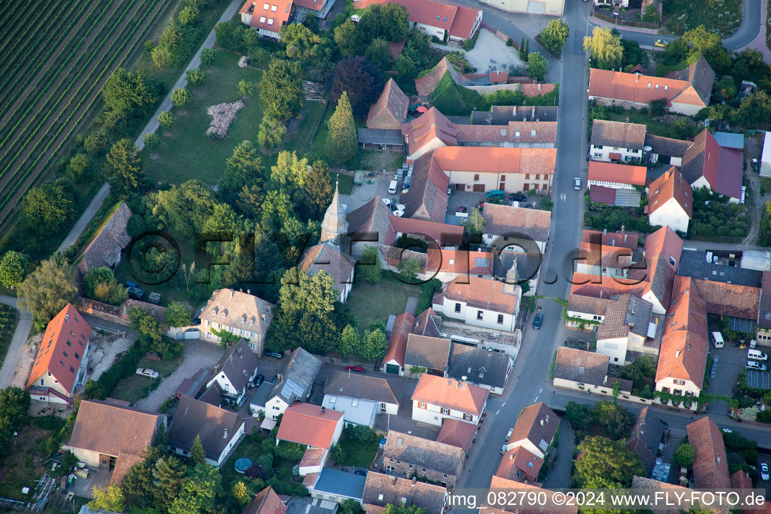 Vue oblique de Kleinfischlingen dans le département Rhénanie-Palatinat, Allemagne