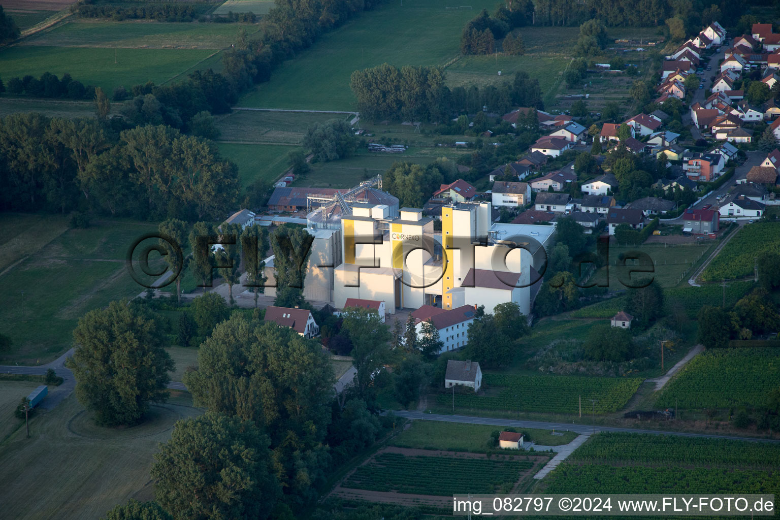 Freimersheim dans le département Rhénanie-Palatinat, Allemagne hors des airs