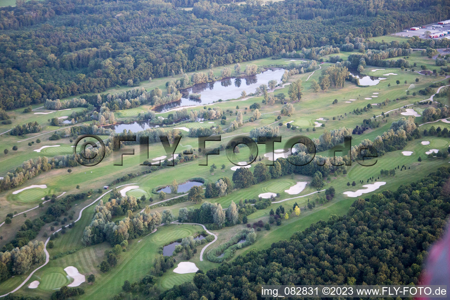 Photographie aérienne de Golfclub Dreihof à Essingen dans le département Rhénanie-Palatinat, Allemagne