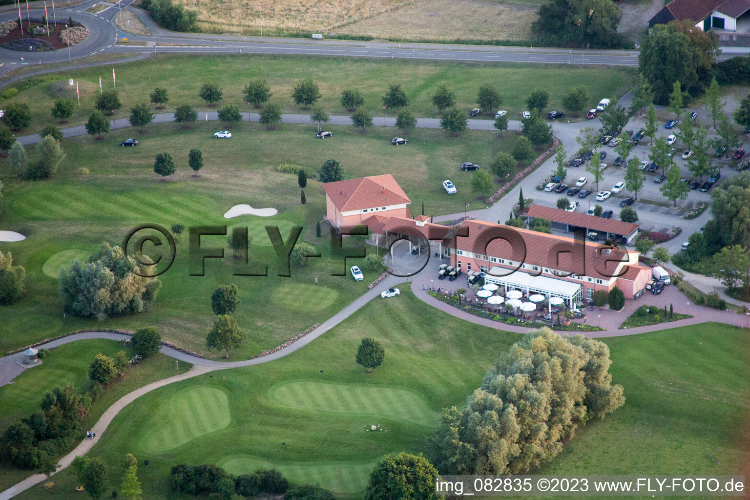 Golfclub Dreihof à Essingen dans le département Rhénanie-Palatinat, Allemagne vue d'en haut