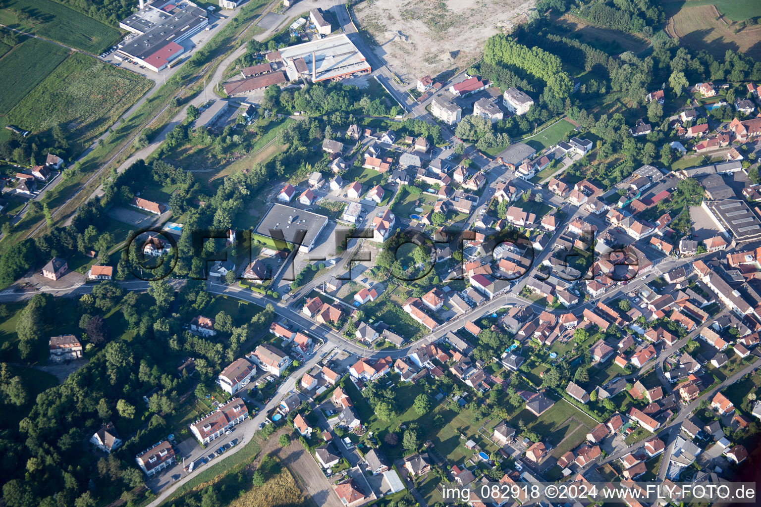 Vue aérienne de Soufflenheim dans le département Bas Rhin, France