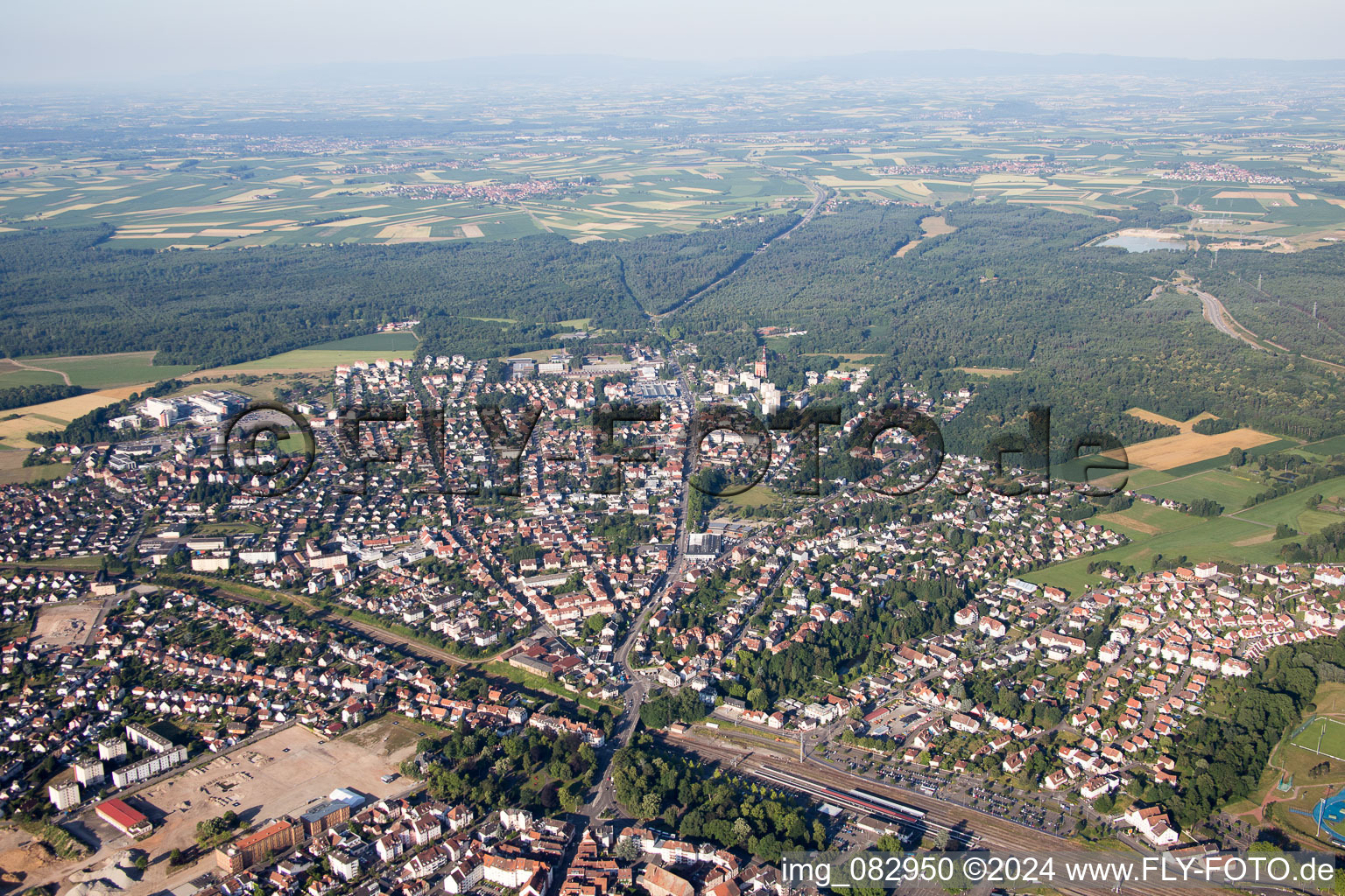 Vue oblique de Haguenau à le quartier Schloessel Chateau Fiat in Hagenau dans le département Bas Rhin, France