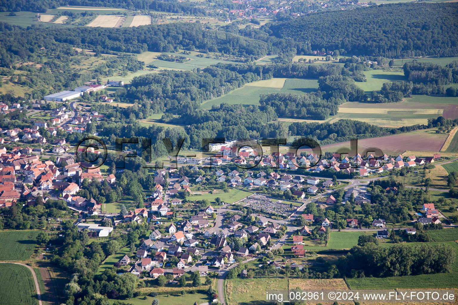 Vue aérienne de Wœrth dans le département Bas Rhin, France