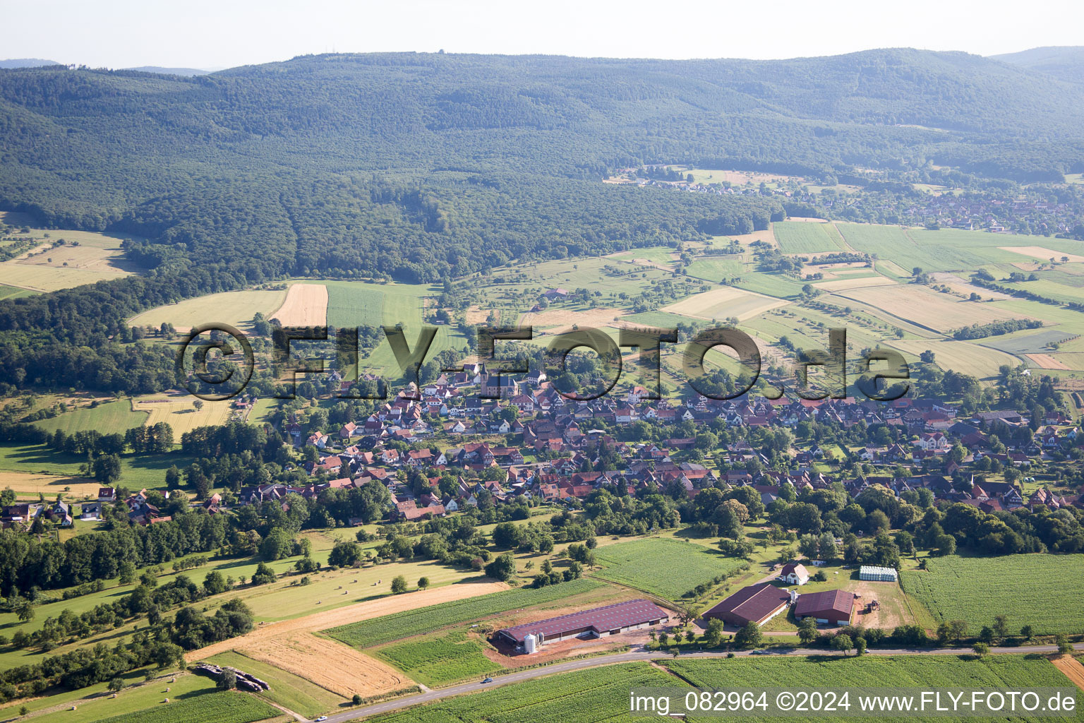 Vue aérienne de Preuschdorf dans le département Bas Rhin, France