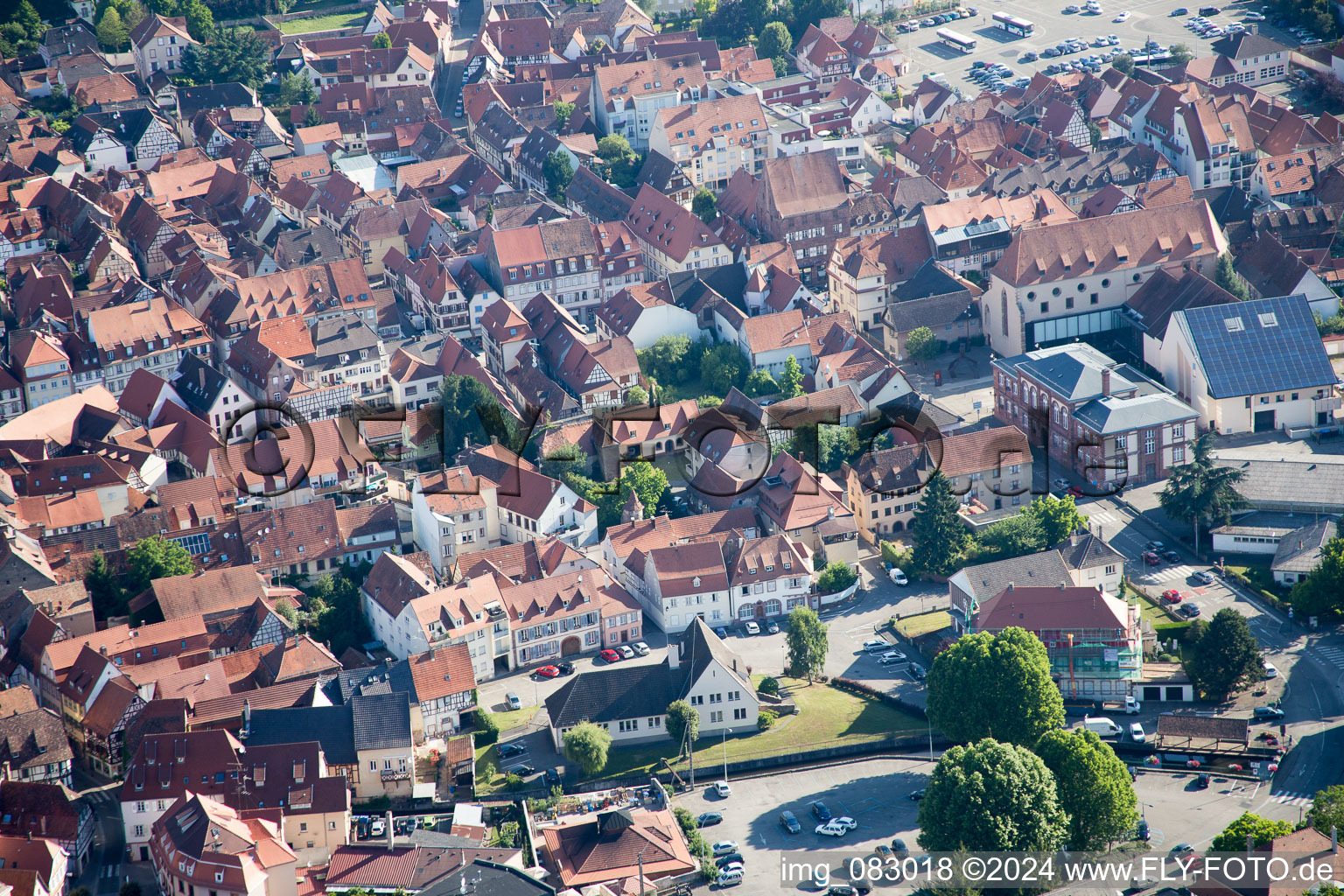 Wissembourg dans le département Bas Rhin, France vue du ciel